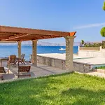 Me Chabot - Traditional House With Sea View