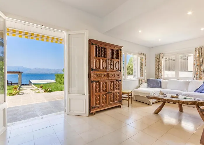 Me Chabot - Traditional House With Sea View
